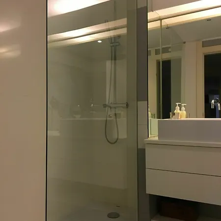 Luxe Spacious Flat